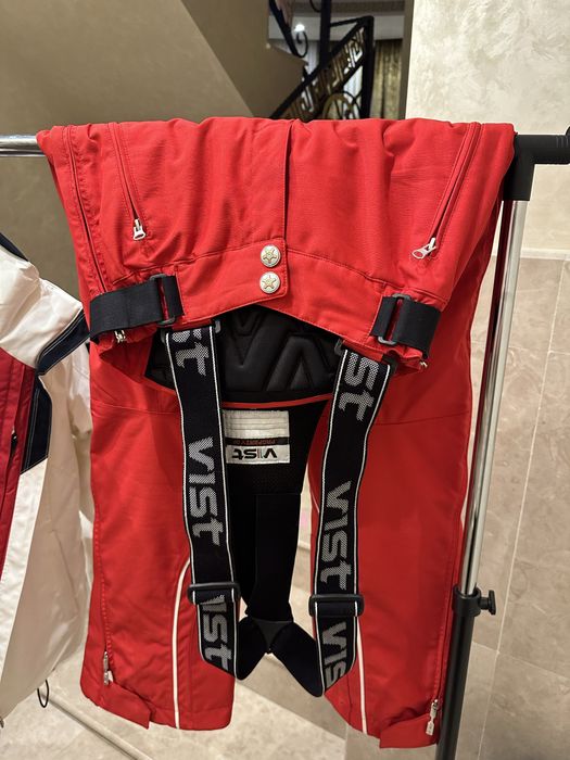 Ски екипировка , очила и каска