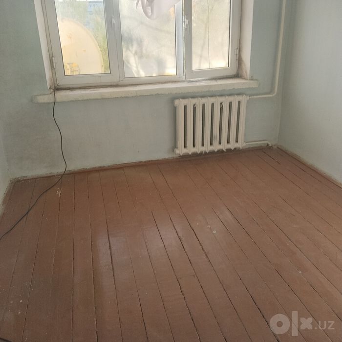 Уч хонали дом ижарага берилади