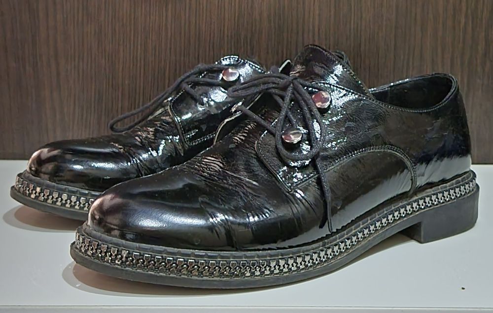 Продам туфли размер 39