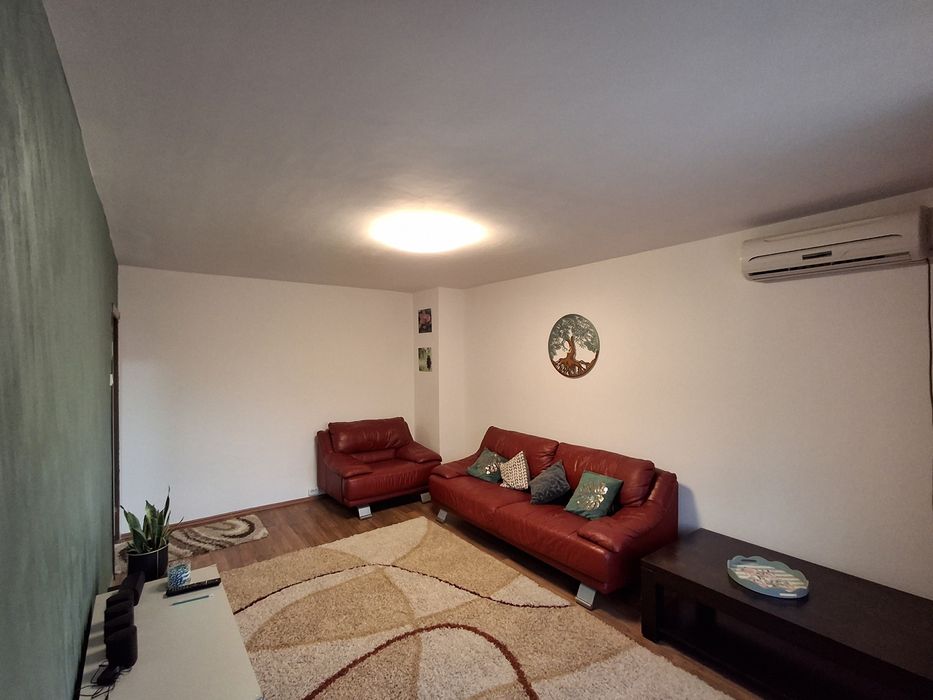 Apart 2 cam Dezrobirii renovat cu loc de parcare