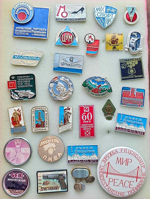 Значки по 1000 тенге