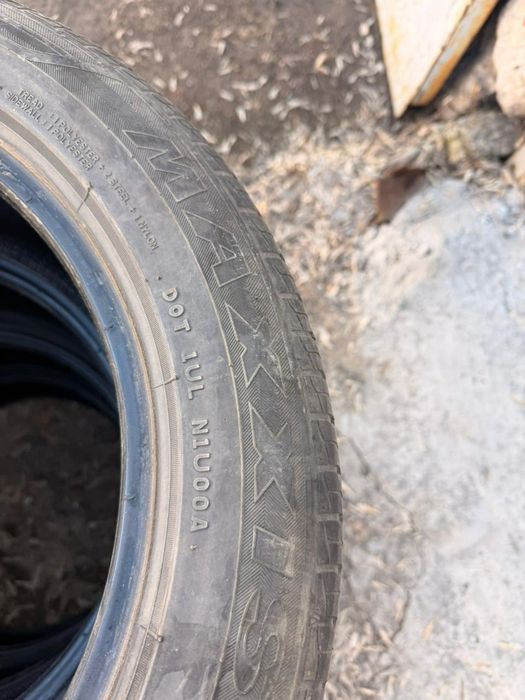 Продам шины MAXXIS 205/55/16