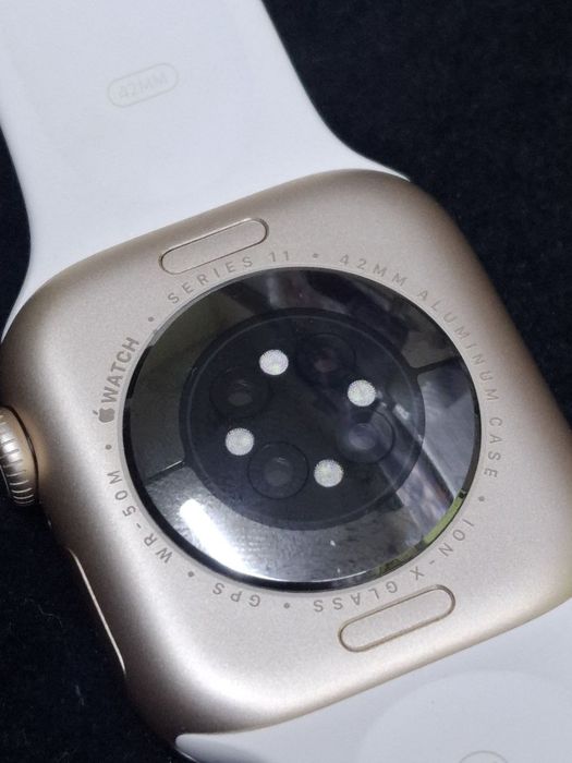Apple Watch 11 42mm