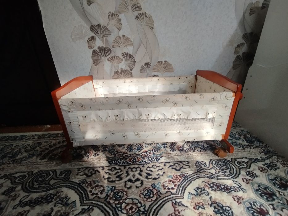 Chaqaloq xamda yoshdagi bolalar uchun lyulka