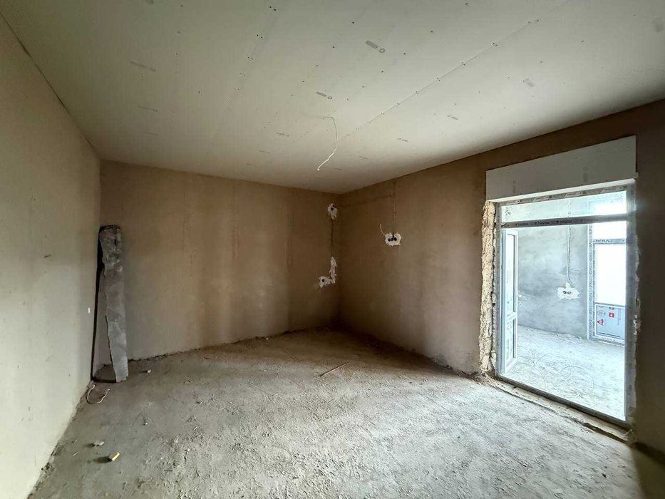 Продаются две дачи.  (площадь 17 соток).  107 000 $. (Возможен торг).