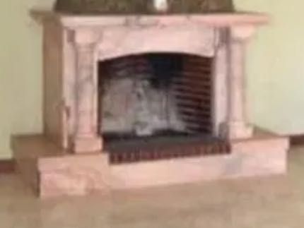 Камина от розов мрамор