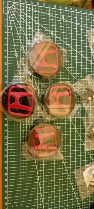 Продавам капачки за джанти за Хонда - 58мм диаметър !