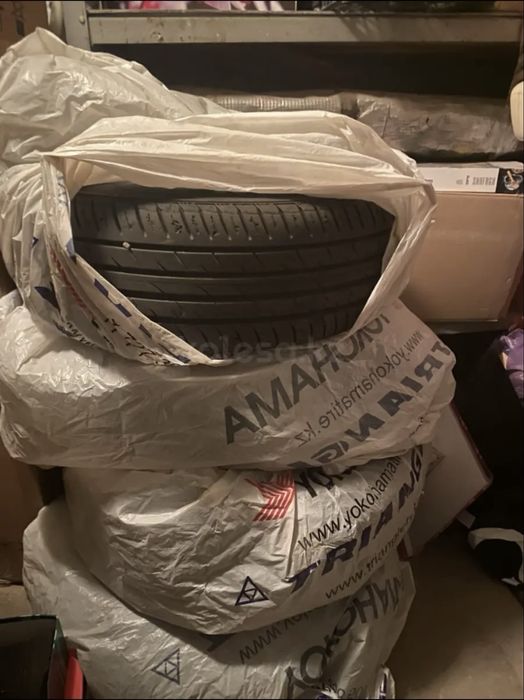 Продам летние шины с дисками