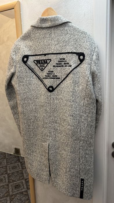 Оригинално палто prada