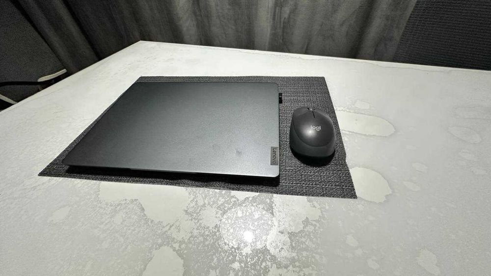 Продаю ноутбук (IdeaPad 5 pro) б/у