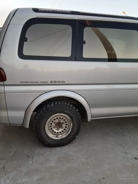 Mitsubishi Delica 1995 года
