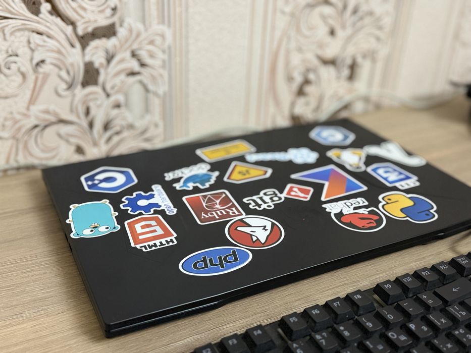 MSI Bravo 17 RTX4060 laptop