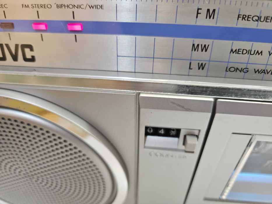 Radio casetofon JVC RC 363L recondiționat si calibrat, piese Japan, impecabil vintage audio hifi