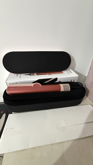 Продам Dyson Airstrait