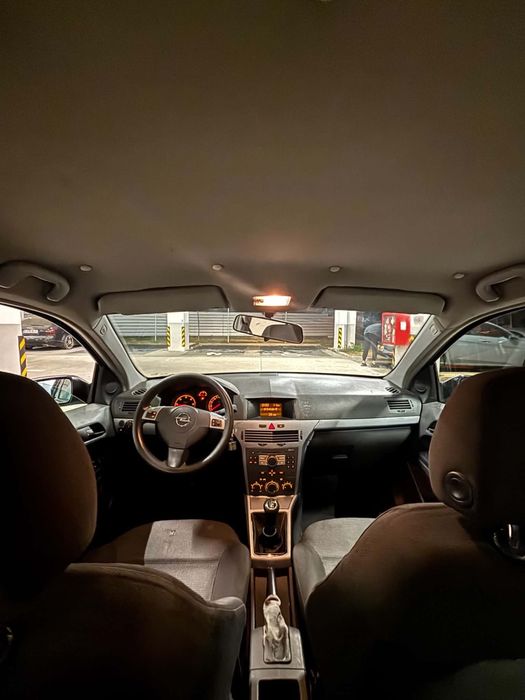 OPEL Astra 2005 — imagine 5