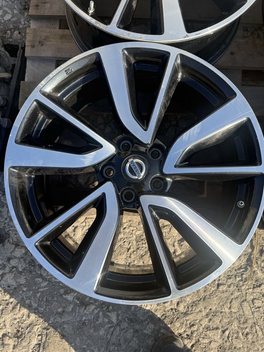 Джанти Renault Dacia Nissan 7Jx19'' ET40 5x114.3  4ES3B ном 307
