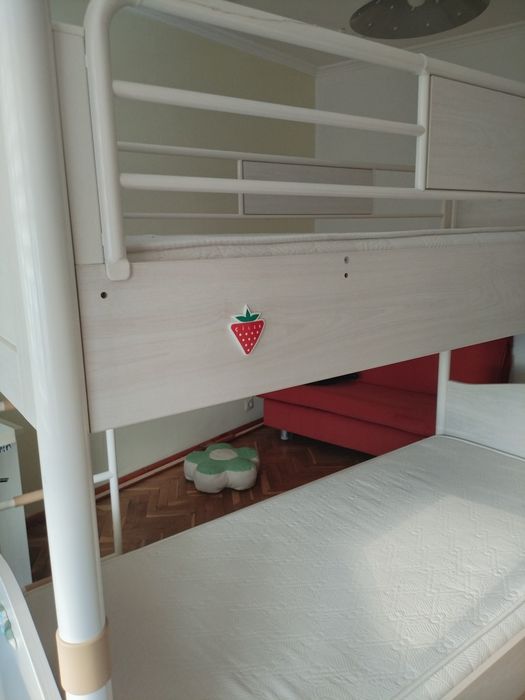 Двуетажно легло Flora