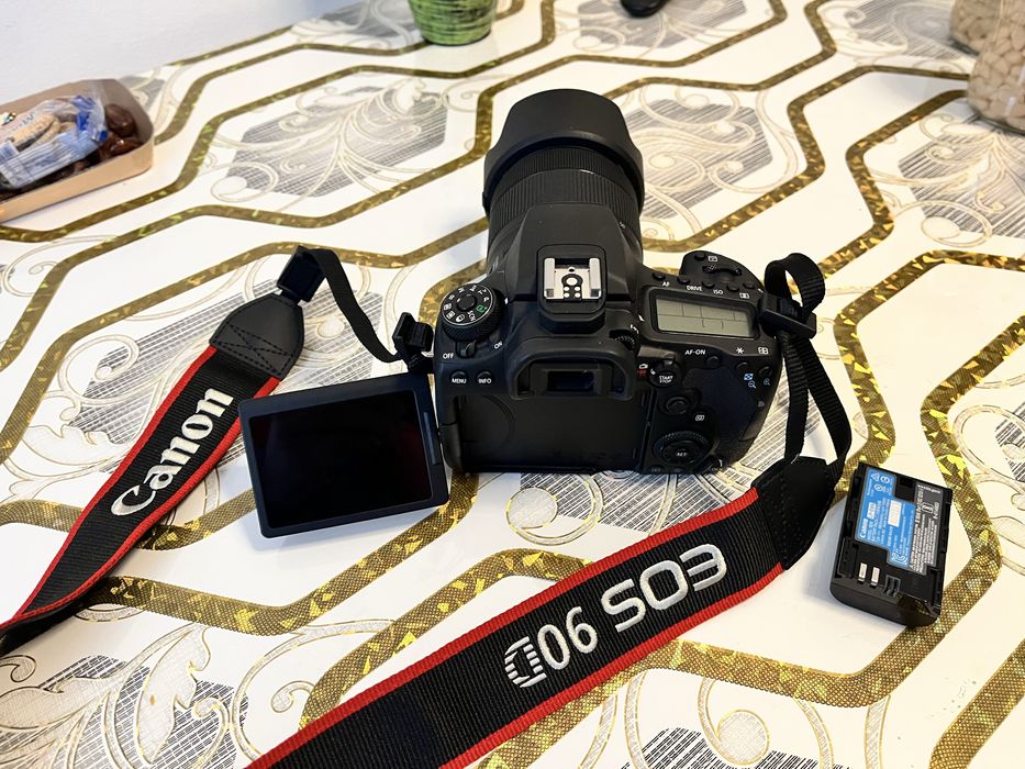 Vand Canon Eos 90D 4K nou!