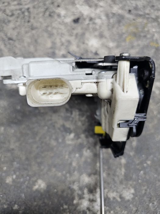 Брава Ауди a6 c6 4f двете предни и една задна