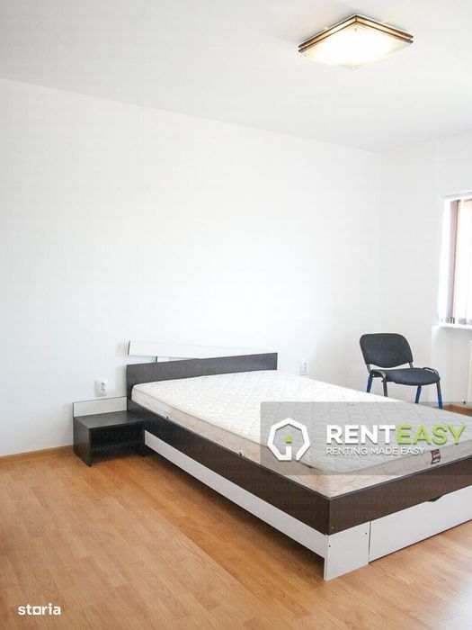 Apartament cu 3 camere situat pe Bulevardul Independentei