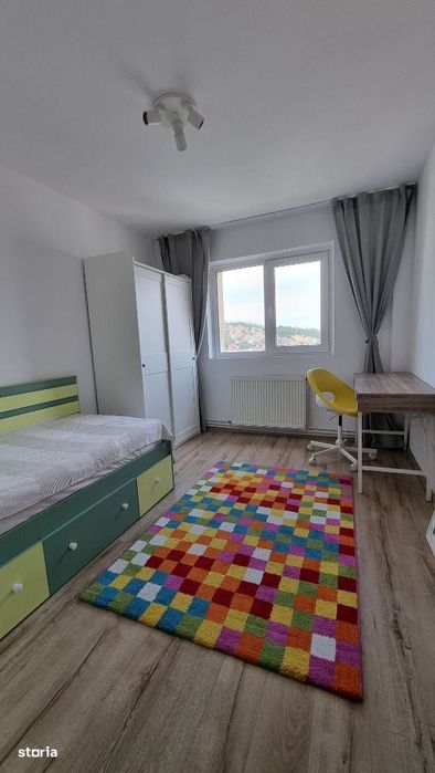 Apartament 3 camere în Răcădau, zonă liniștită