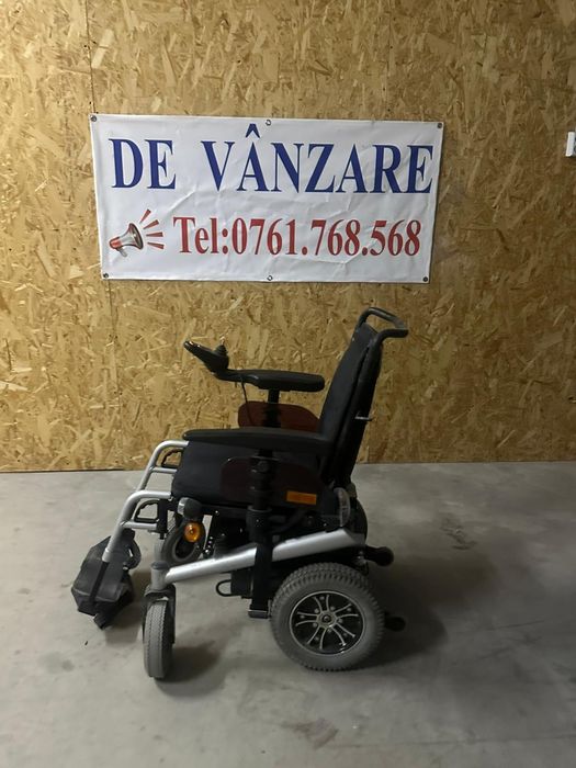 Cărucior scuter electric pentru persoane cu dizabilități