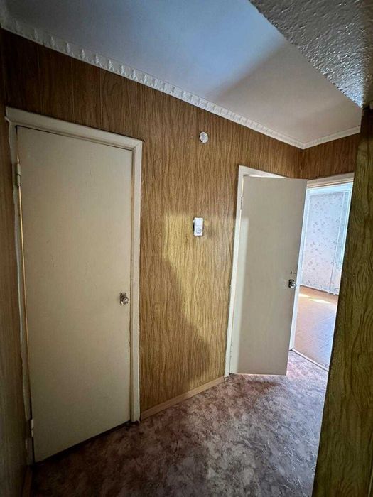 Продам 2 комнатную квартиру В 19 мкр