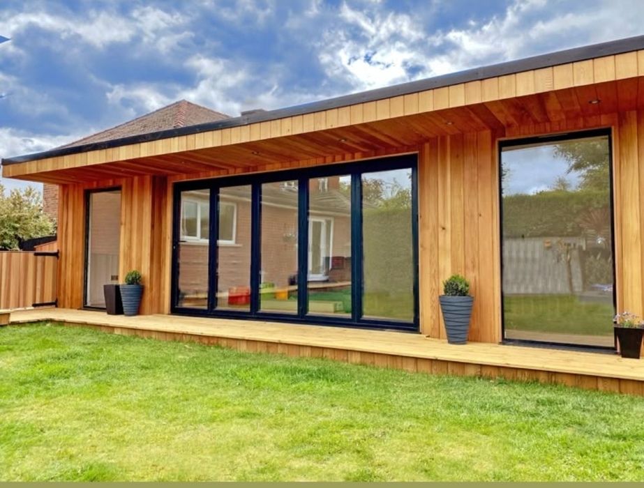 Casute / bucătărie/foisoare / spatii pentru depozitare