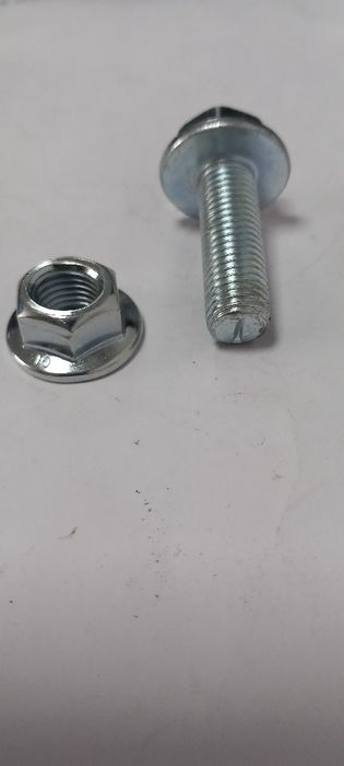 Suruburi cap hexagonal + piulițe