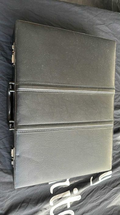 Кожен бизнес куфар