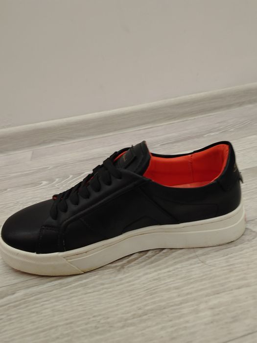 продам Santoni  размер:39