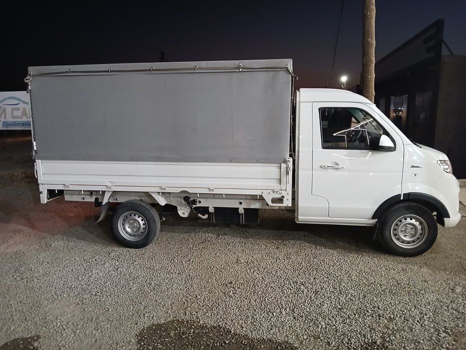 Yengi yuk moshina Shineray T 30 ogʻir yuk ko‘tarmagan metan tent kzuf