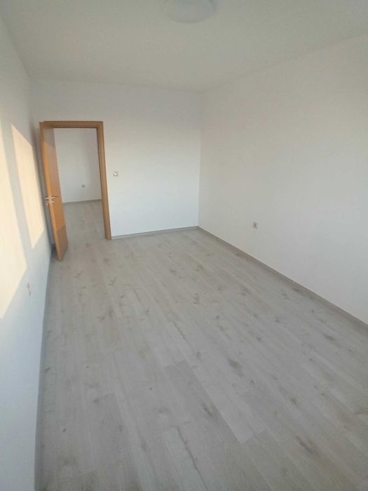 Продава се Четиристаен апартамент в Варна, Кайсиева градина - 80 кв.м за 1749 €/кв.м - Снимка #4