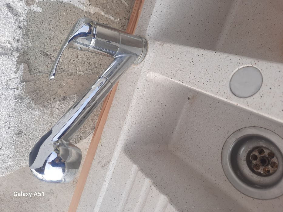 Кухненска мивка с батерия