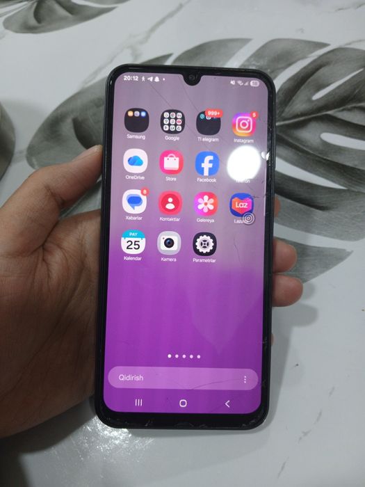 A24 Samsung yaxshi xolatda