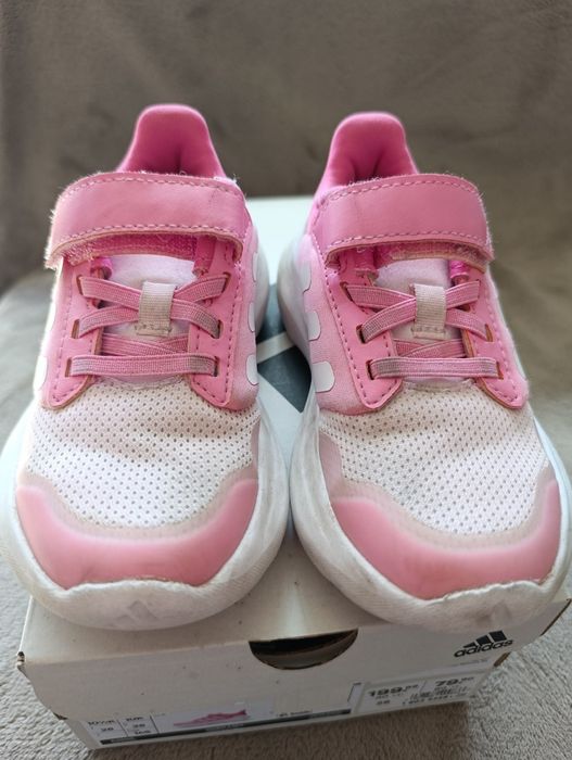 Детски маратонки за момиче