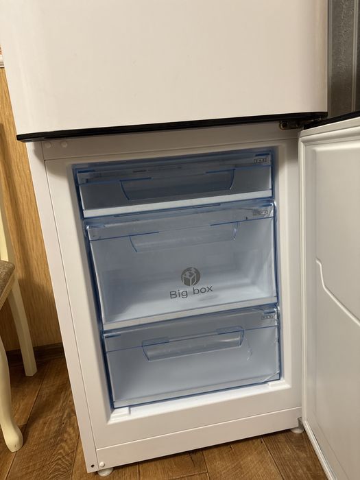 Продам холодильник б/у