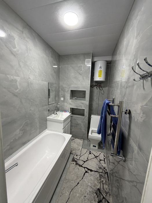 Yangi xayot tumani choshtepa metroni oldida