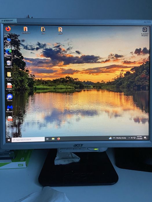 Vand monitor marca acer si marca dell