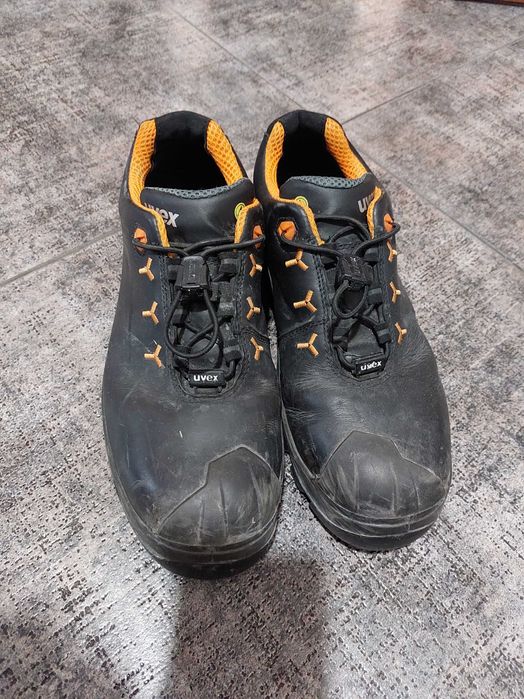 Обувки "Uvex" за работа