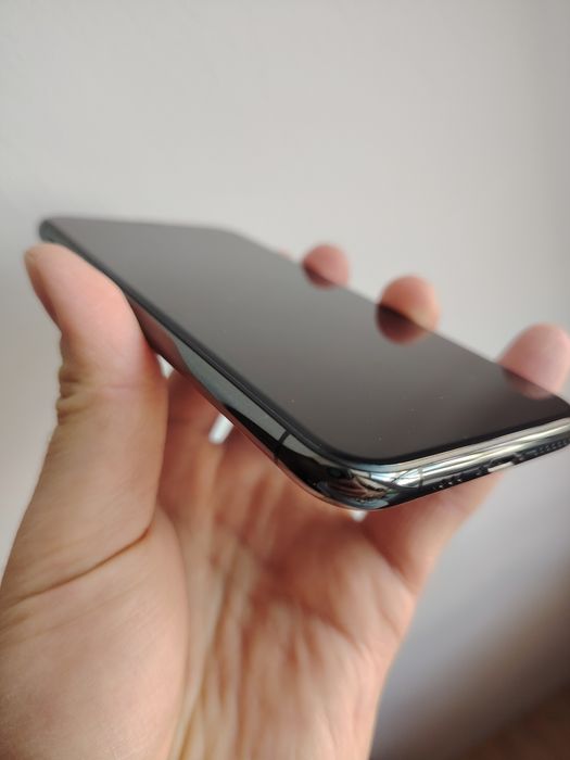 Продам IPhone 11 pro 256gb