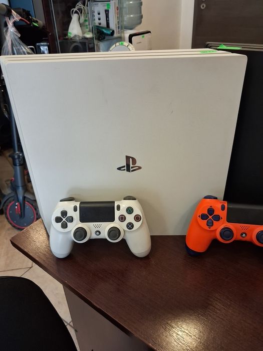 PS4 PRO PlayStation 4 PRO