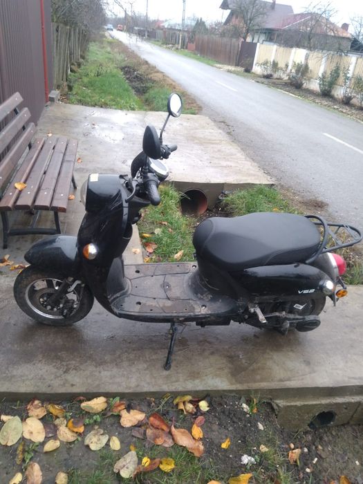 Se vinde scuter electric.