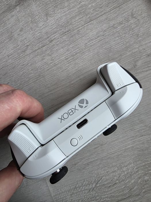 Microsoft Xbox Elite Series 2 Core Wireless Controller