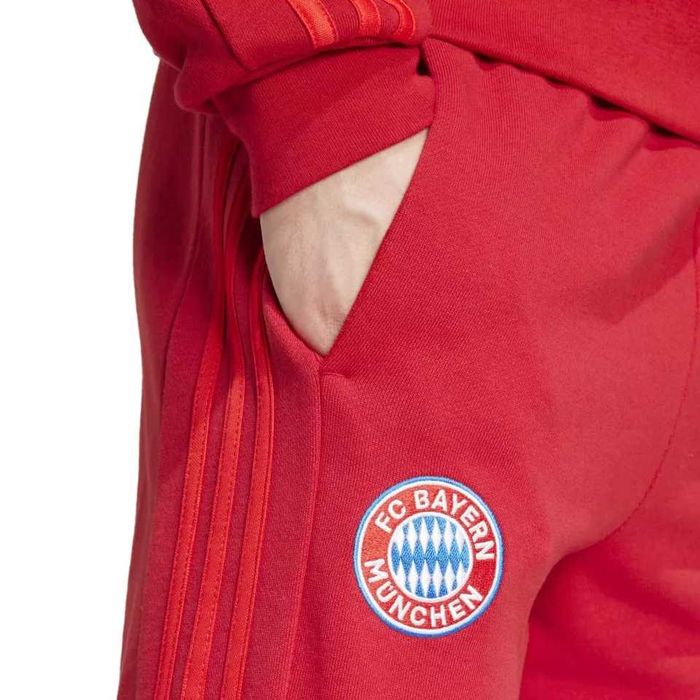 Панталони Adidas - FC Bayern Munich DNA PNT Оригинал Код 615