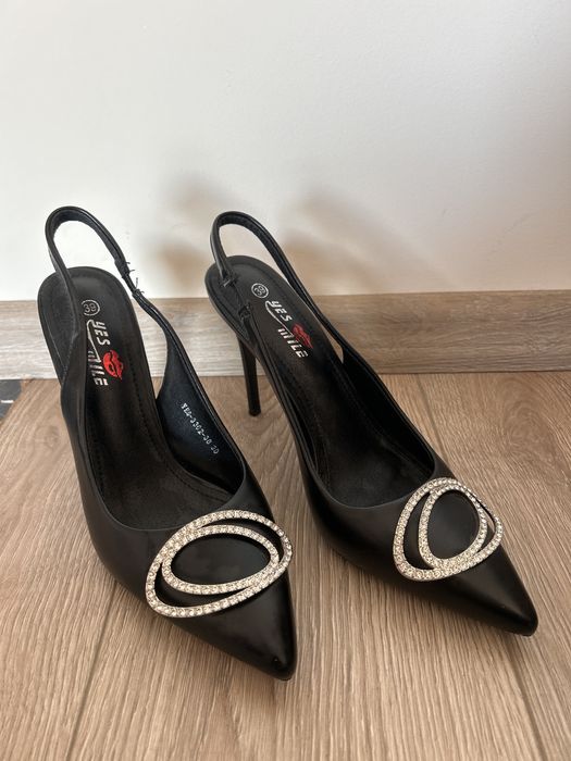 Дамски обувки на ток