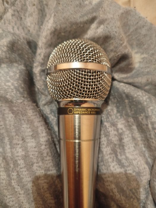 Продам микрофон проводной
