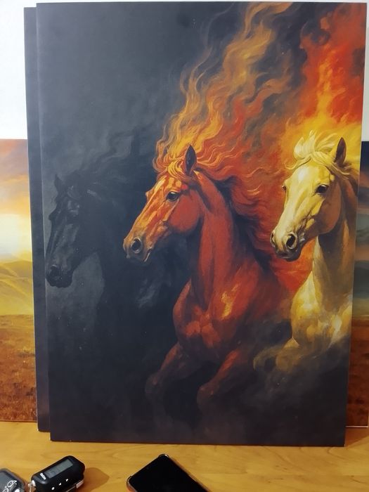 Продам картины на холсте.