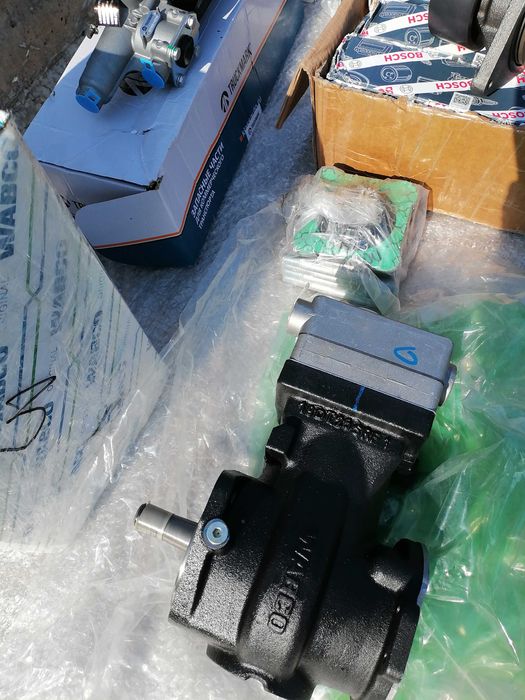 Продам камаз запчасти двигатель камминс