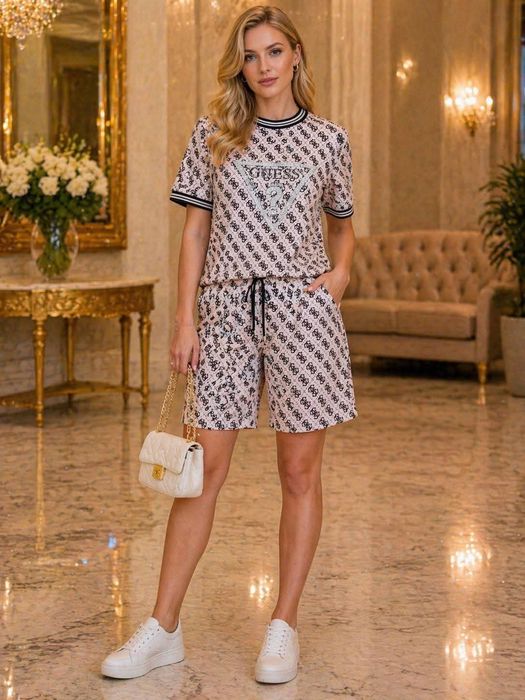 Дамски екипи Guess, Adidas